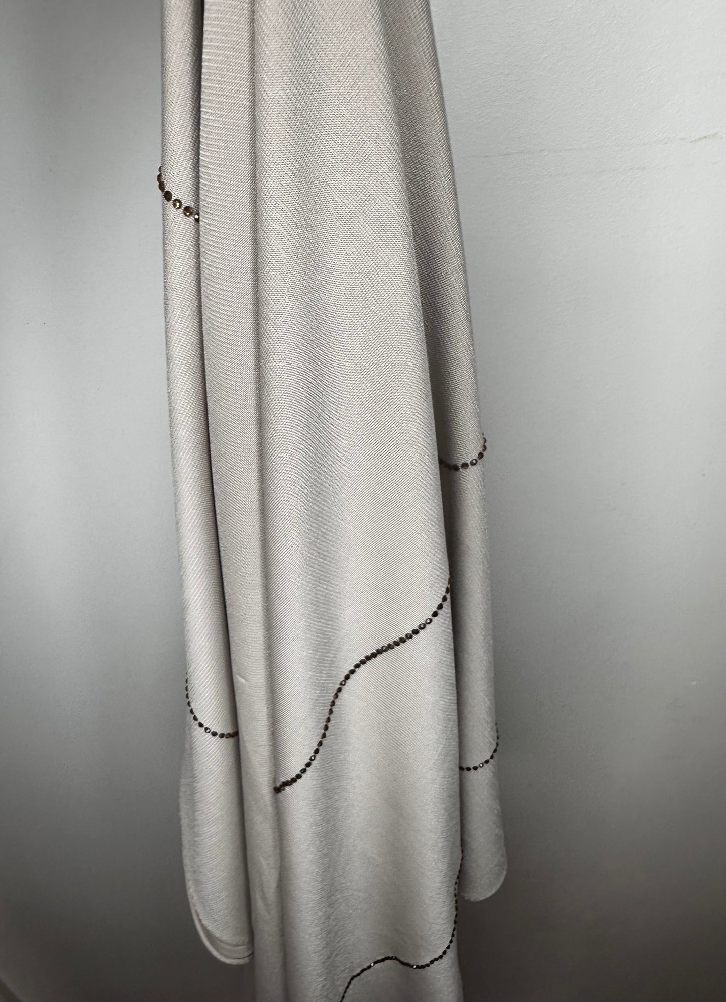 Hijab Strass Ton sur Ton Jersey Premium BYNOUR - Hijab Luxe Quotidien