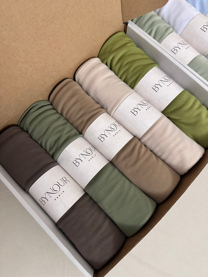 Box Hijab Cadeau BYNOUR - Coffret 5 Hijabs Jersey Premium, Emballage Élégant Prêt à Offrir