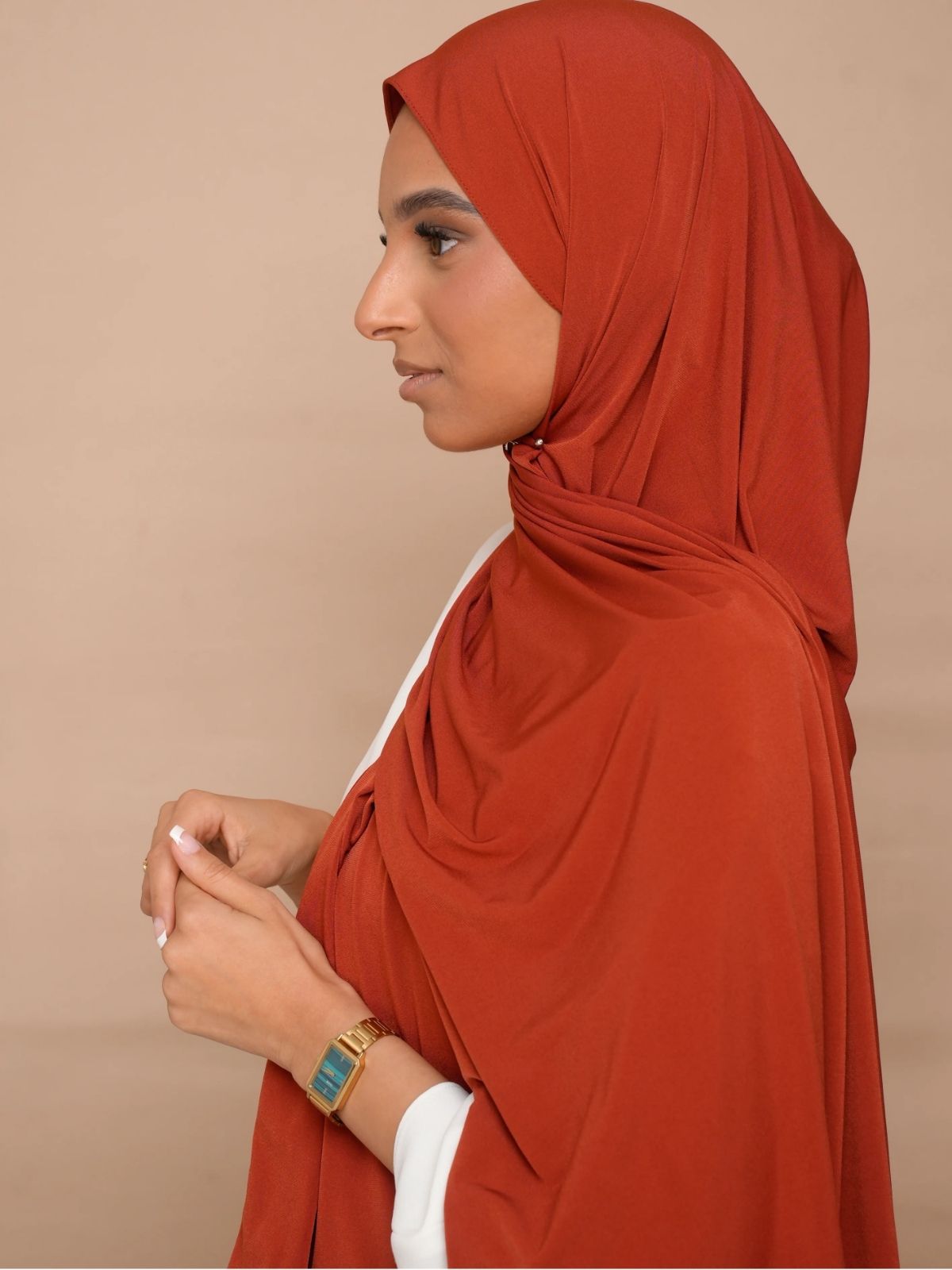 Hijab Jersey Premium Terracotta Luxe, tissu léger, tendance 2026