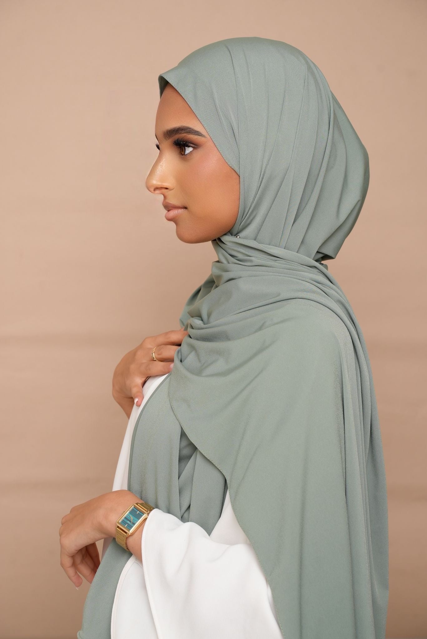 Hijab Jersey Premium Vert Amande Luxe, tissu léger, tendance 2026