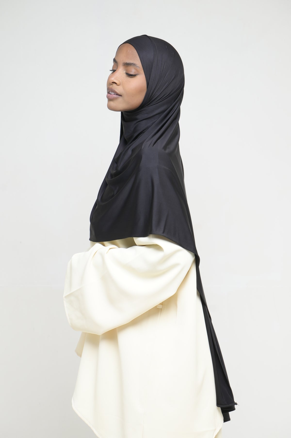Hijab Jersey Liquid Noir BY NOUR – vue produit 3